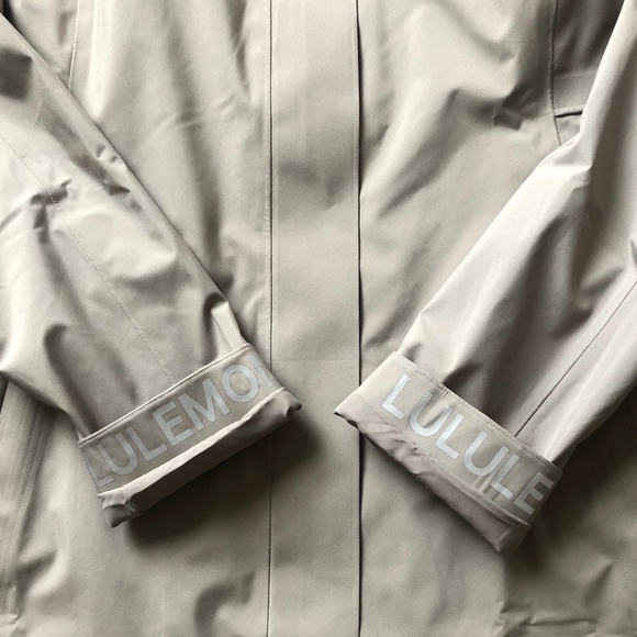 LULULEMON Rain Rebel Jacket.NWOT. - Picture 6 of 13